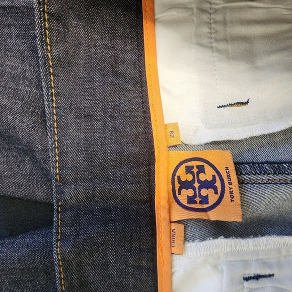 Tory Burch Women's Trouser Shorts Dark Wash Denim Gold‎ Button Detail Size 28 - Picture 6 of 6
